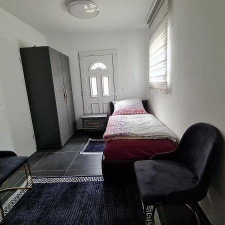 Roggendorf Zimmervermietung Keulen Buitenkant foto
