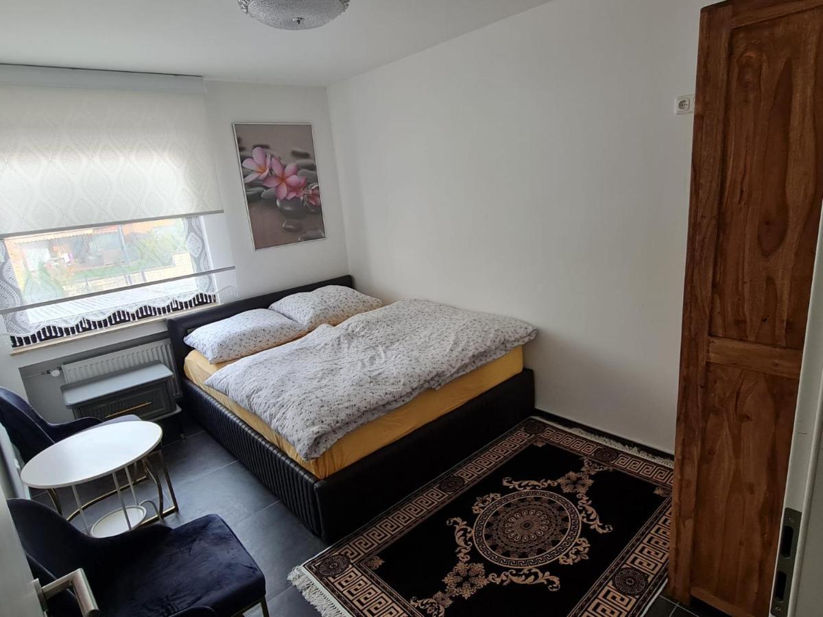 Roggendorf Zimmervermietung Keulen Buitenkant foto