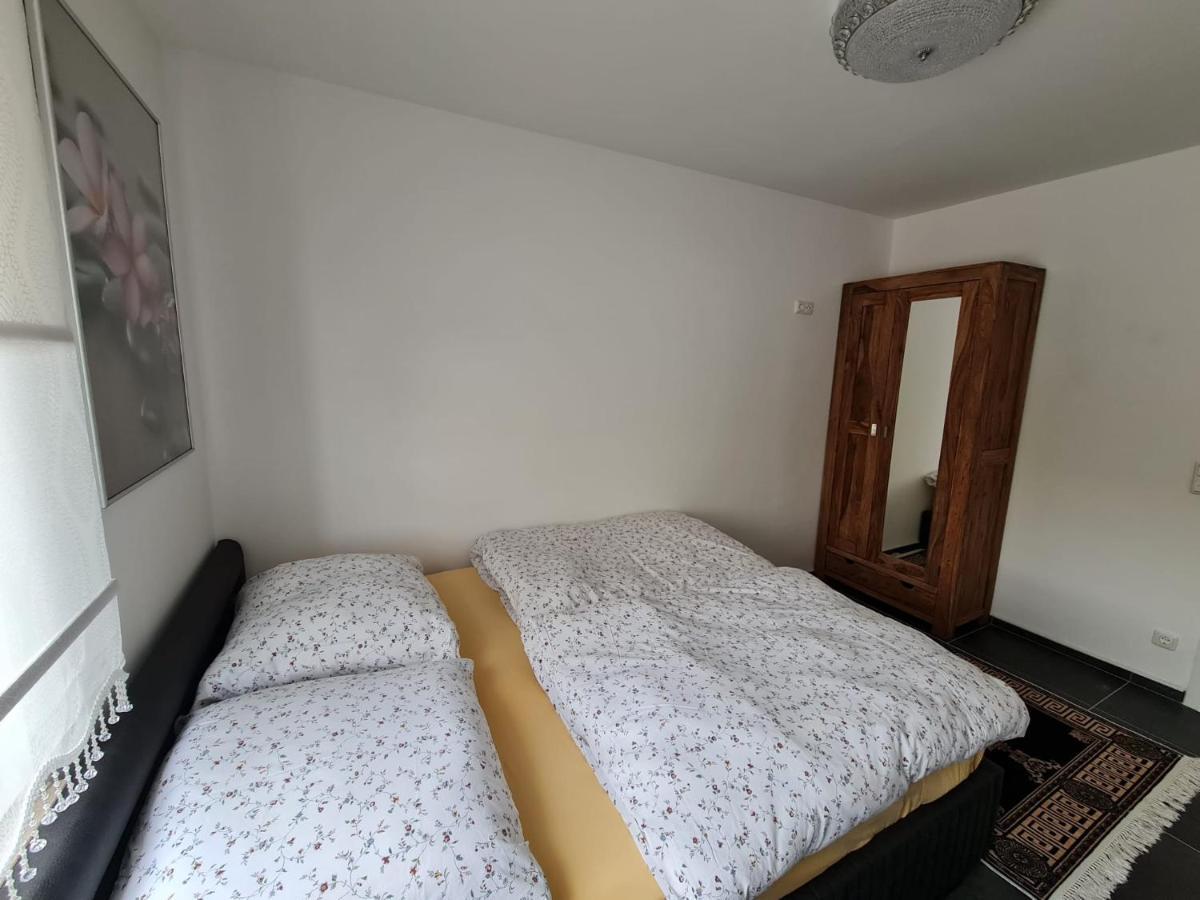 Roggendorf Zimmervermietung Keulen Buitenkant foto