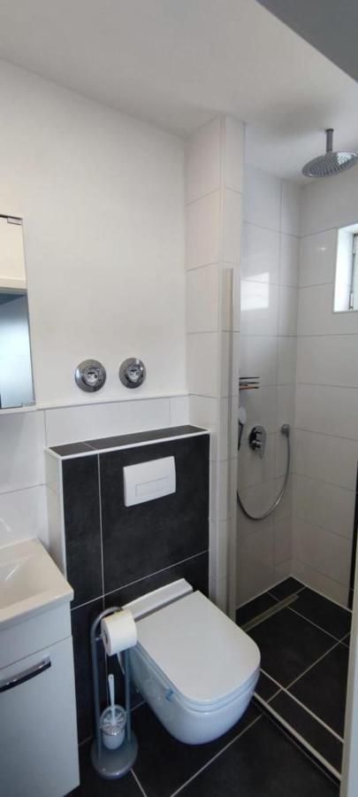 Roggendorf Zimmervermietung Keulen Buitenkant foto